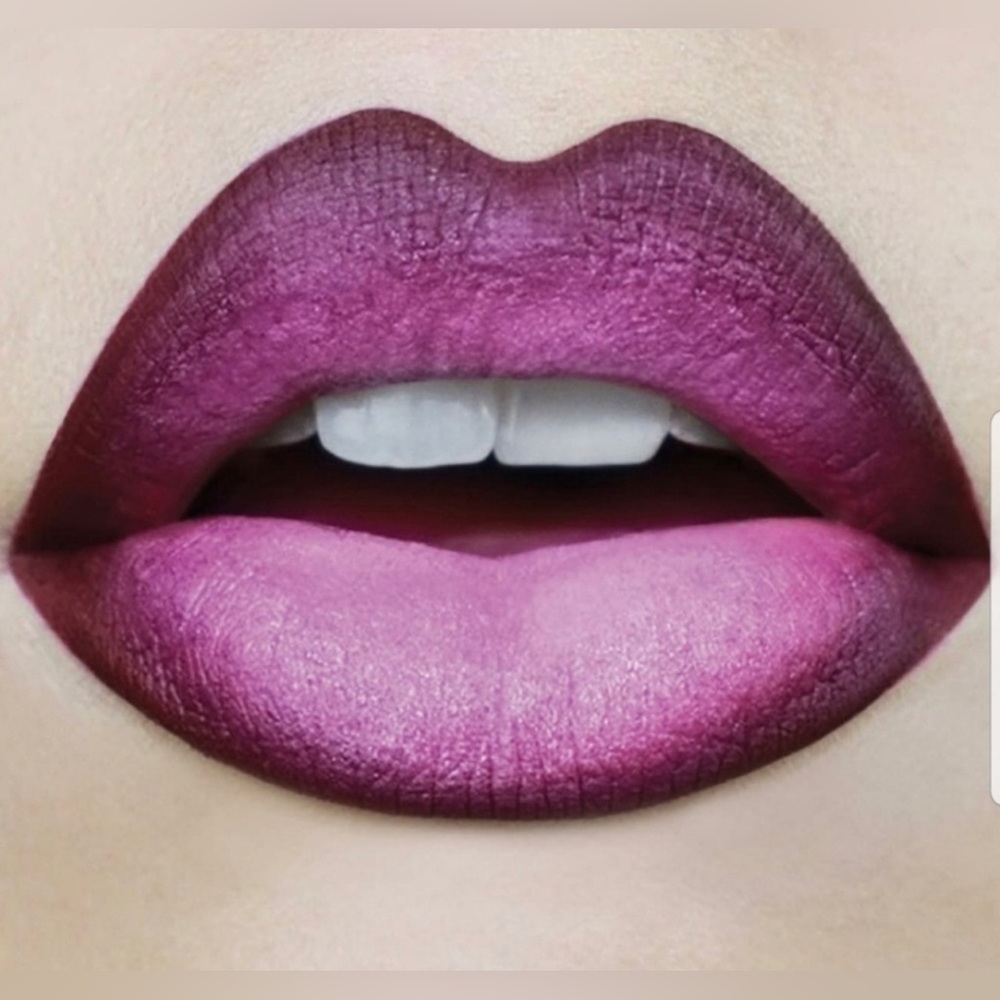 KVD Kitten Mini Vampira Ombré Lipstick Set - Picture 3 of 6